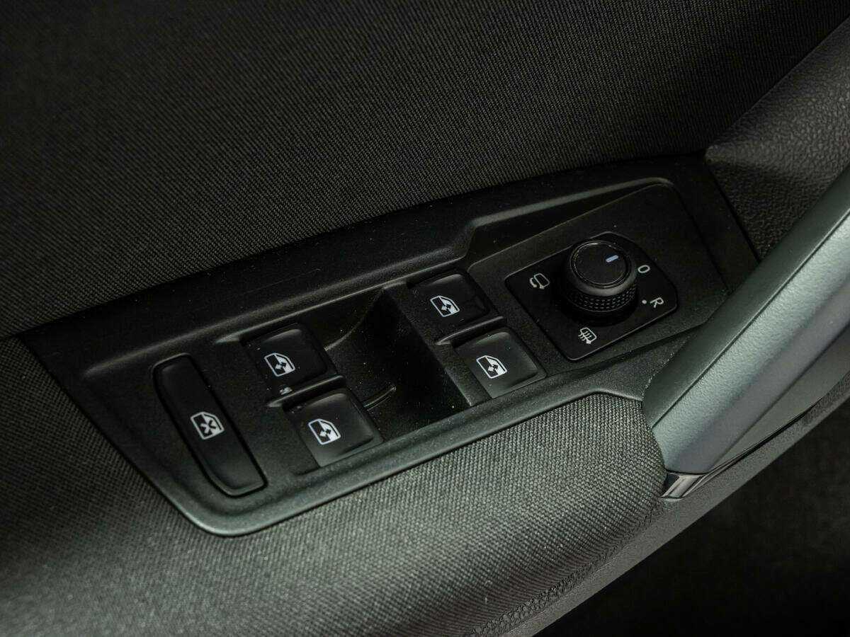 Volkswagen Tiguan с пробегом — 2020 год. Фото: #12