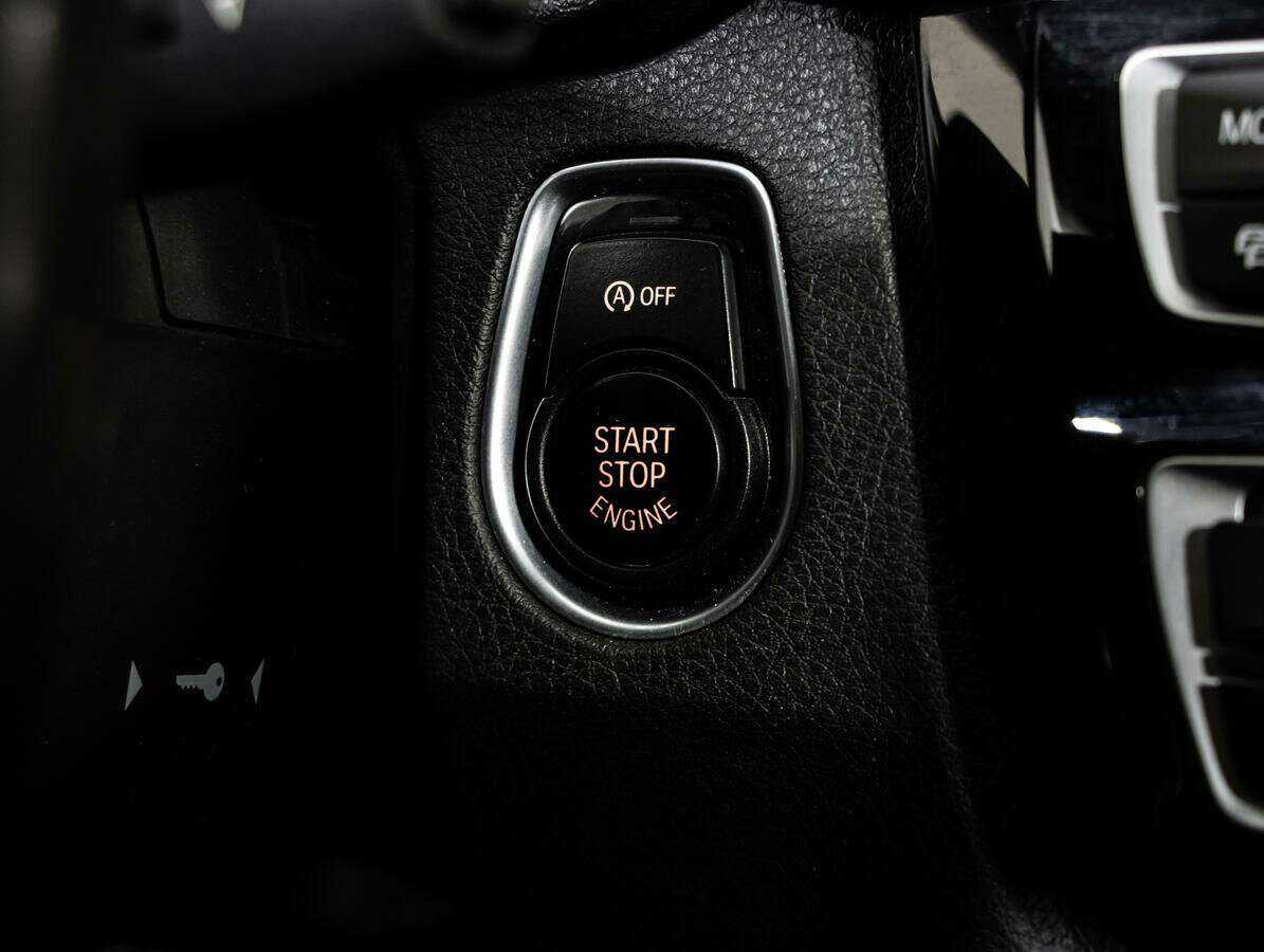 BMW 3 серии с пробегом — 2017 год. Фото: #15