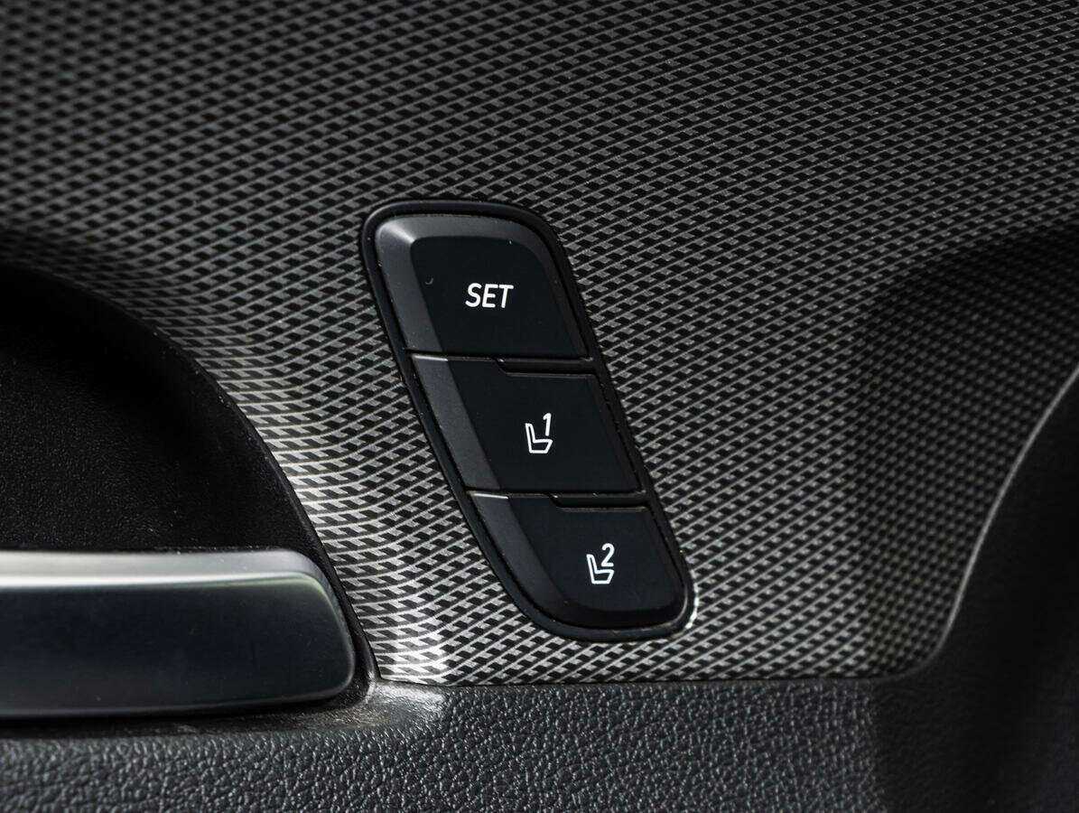 Hyundai Santa Fe с пробегом — 2019 год. Фото: #12