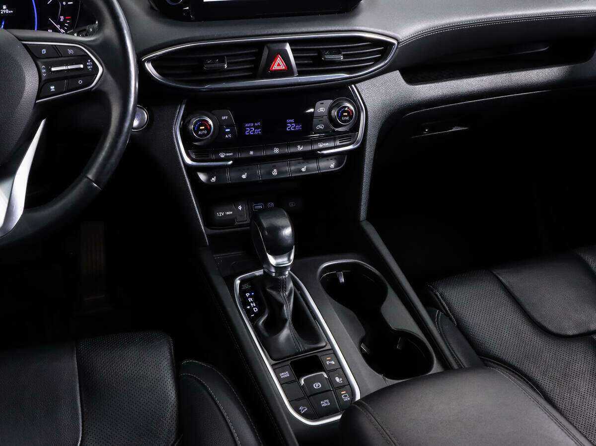 Hyundai Santa Fe с пробегом — 2019 год. Фото: #11