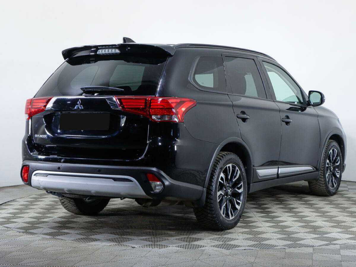 Mitsubishi Outlander с пробегом — 2021 год. Фото: #4