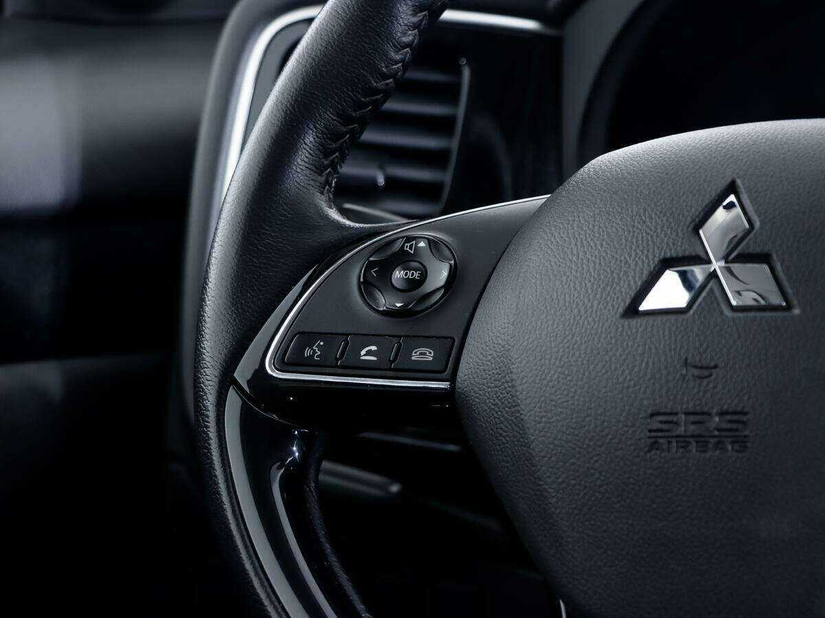Mitsubishi Outlander с пробегом — 2021 год. Фото: #15