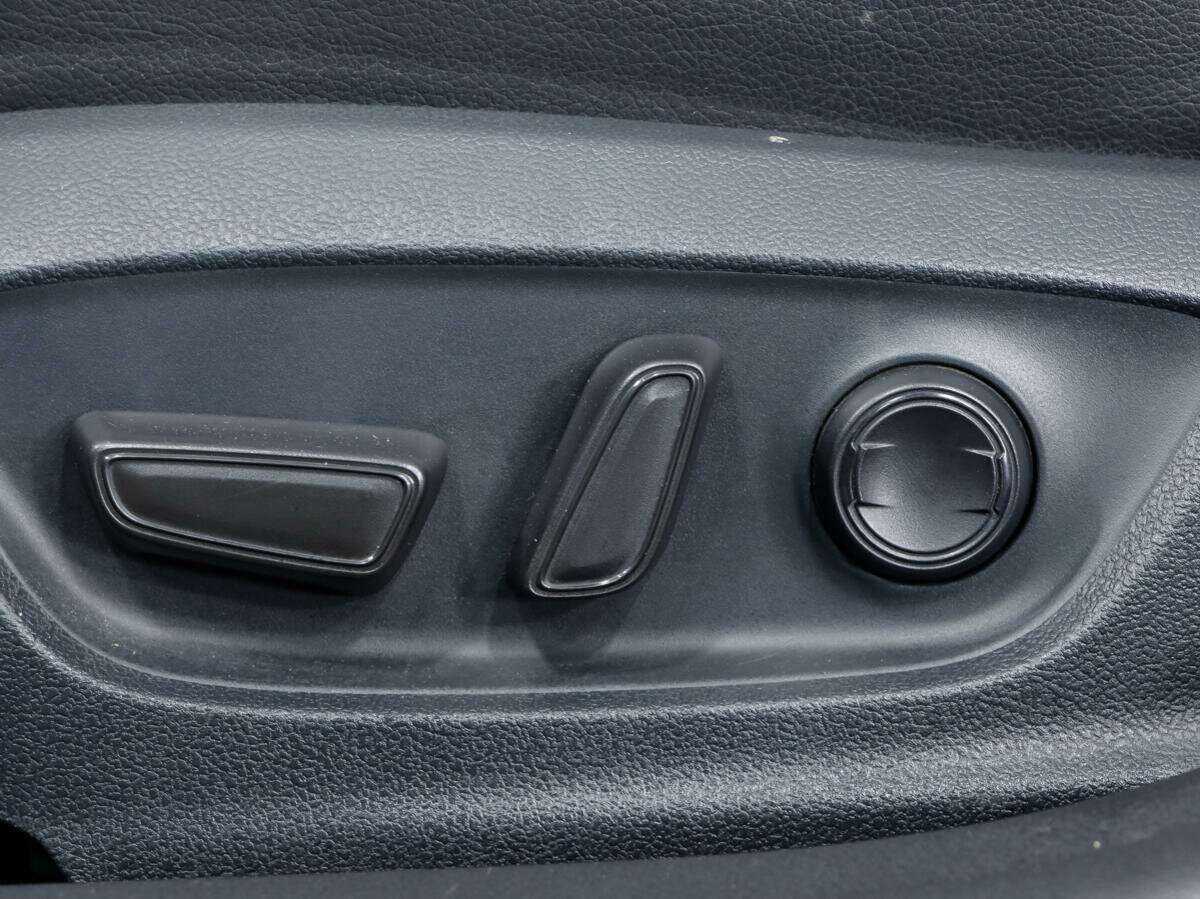 Toyota Camry с пробегом — 2018 год. Фото: #11