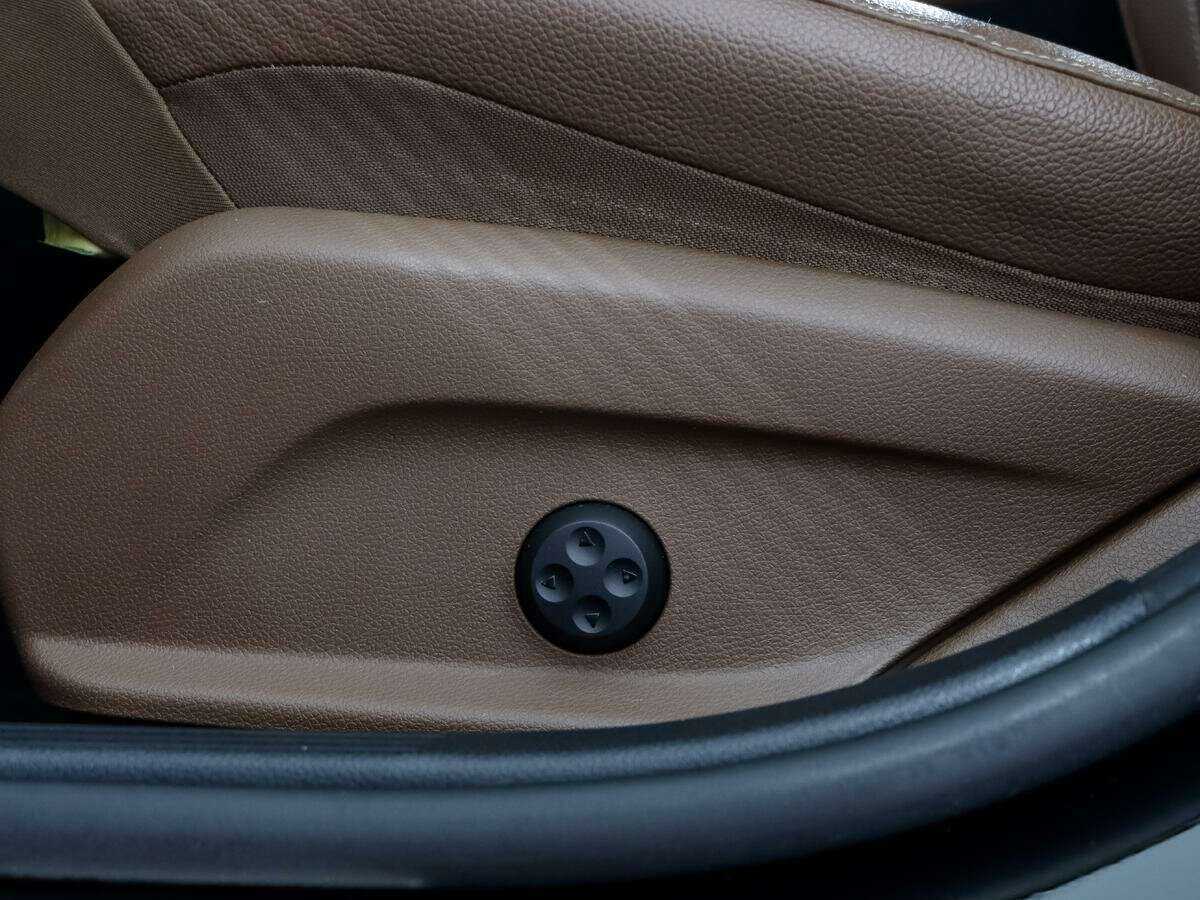 Mercedes-Benz E-Класс с пробегом — 2016 год. Фото: #12