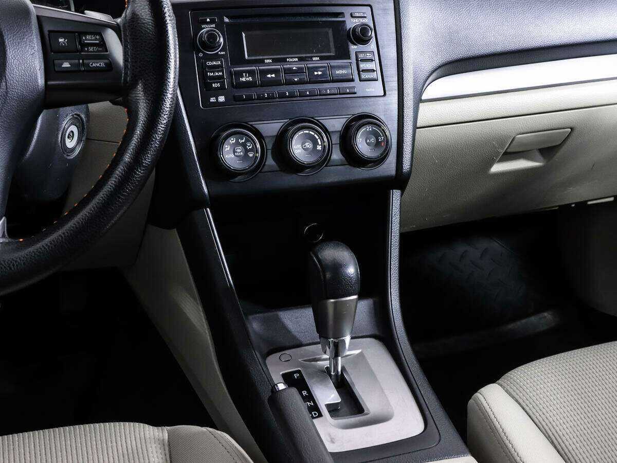 Subaru XV с пробегом — 2012 год. Фото: #13