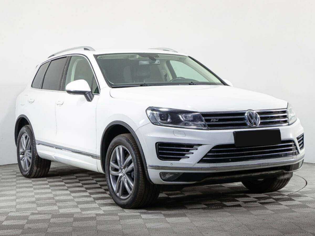 Volkswagen Touareg с пробегом — 2016 год. Фото: #2