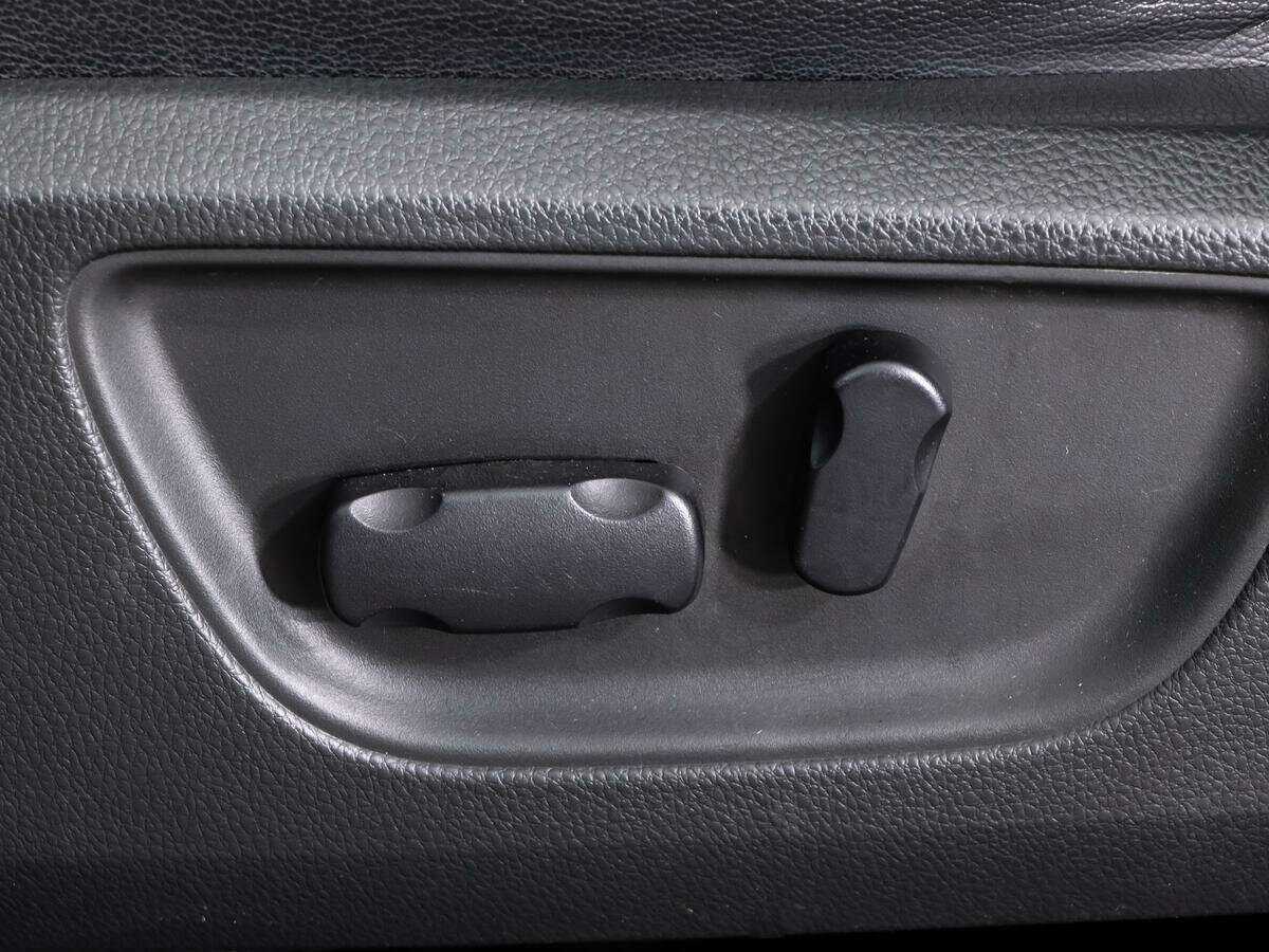 Mitsubishi Pajero Sport с пробегом — 2019 год. Фото: #15