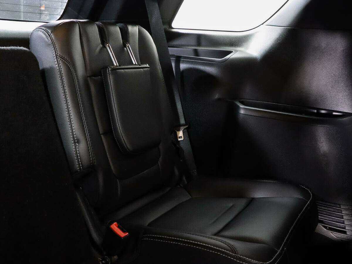 Ford Explorer с пробегом — 2017 год. Фото: #15