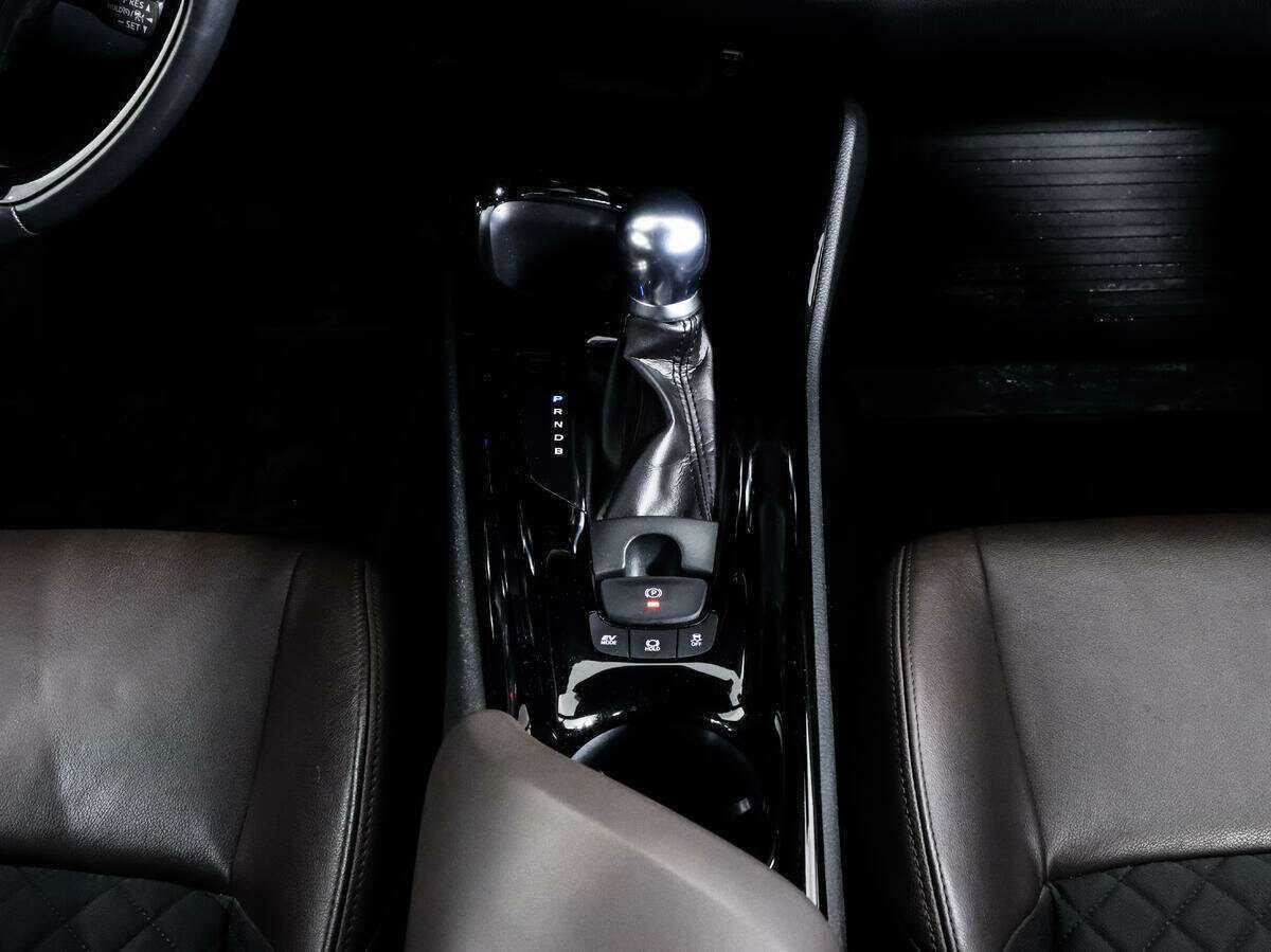 Toyota C-HR с пробегом — 2018 год. Фото: #15