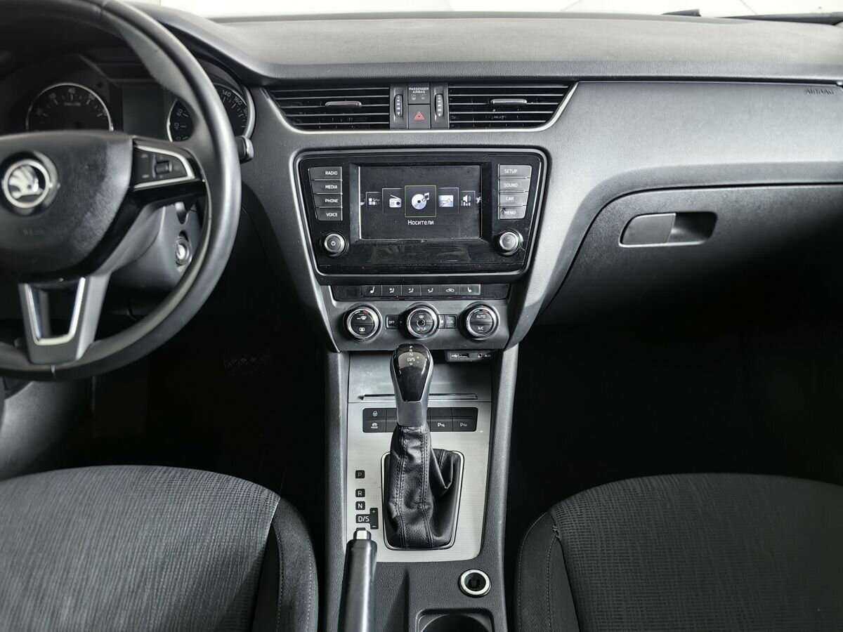 Skoda Octavia с пробегом — 2014 год. Фото: #10