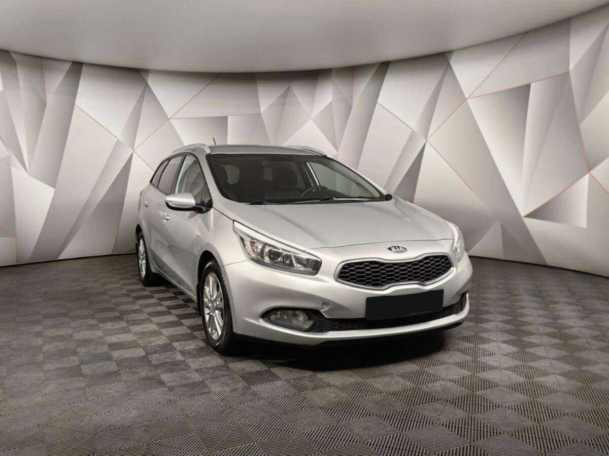 Kia Ceed с пробегом — 2015 год. Фото: #2