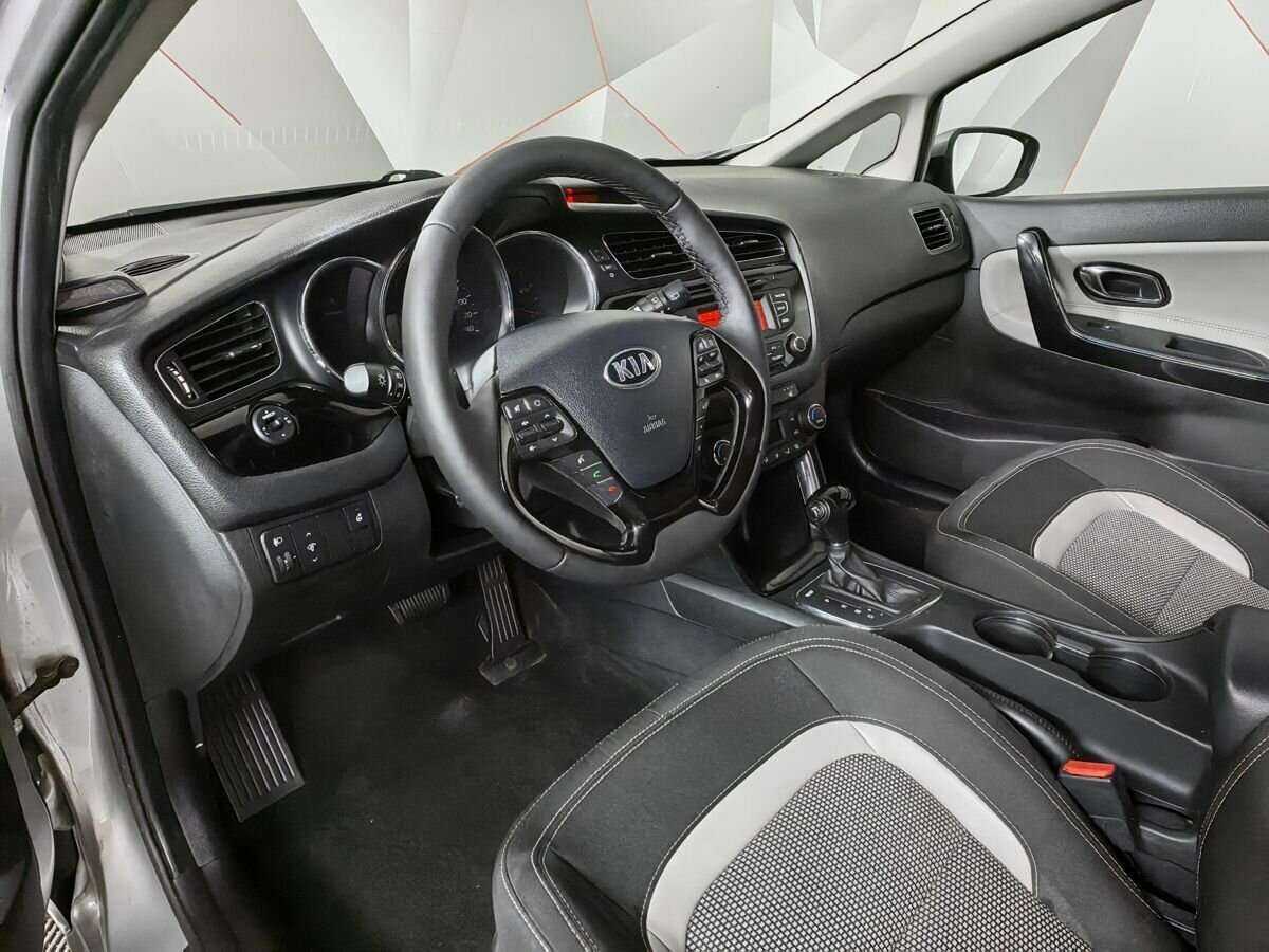 Kia Ceed с пробегом — 2015 год. Фото: #12