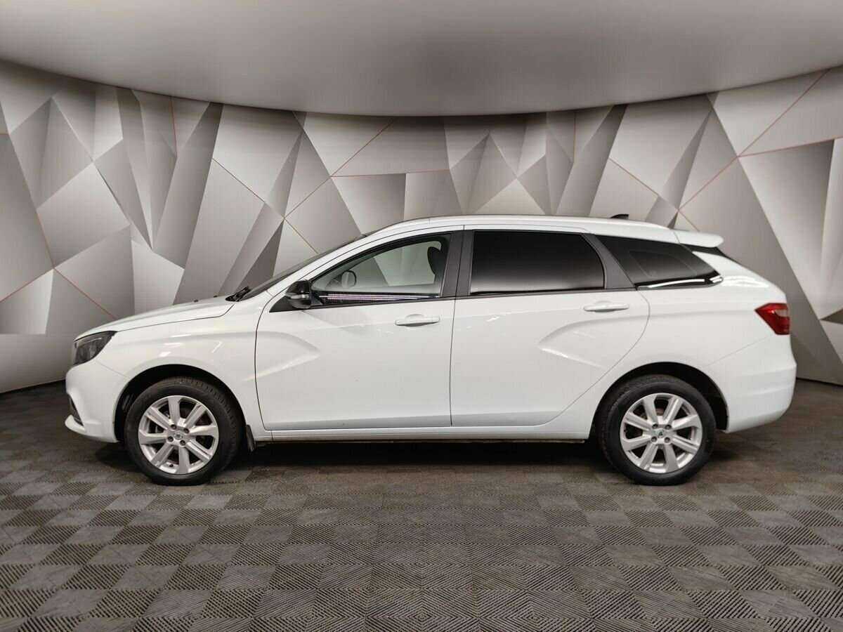 Lada (ВАЗ) Vesta с пробегом — 2021 год. Фото: #4