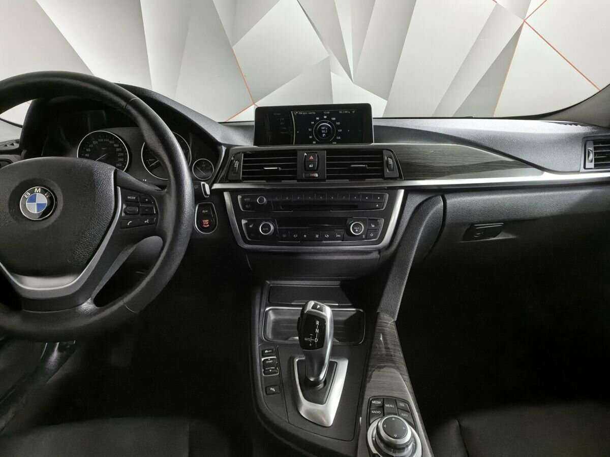 BMW 3 серии с пробегом — 2012 год. Фото: #10