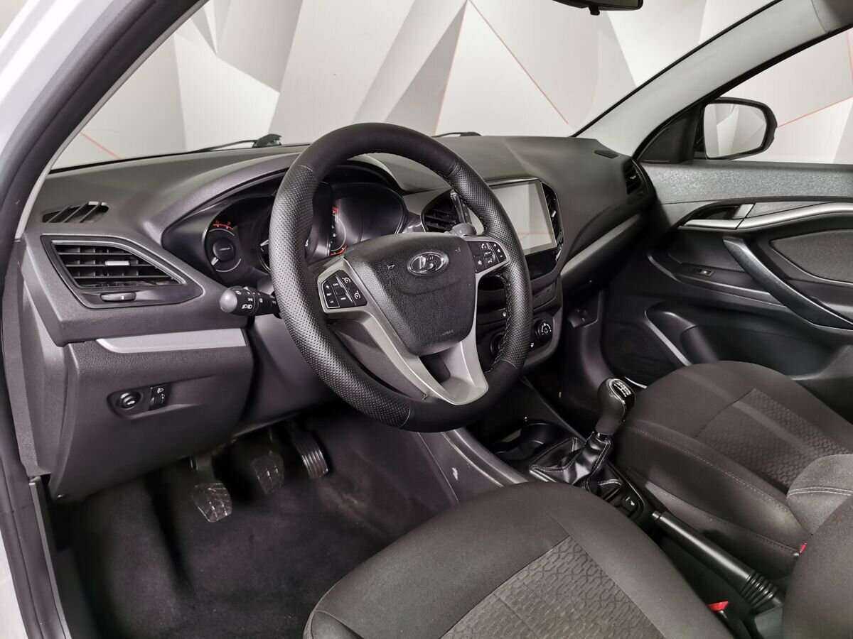 Lada (ВАЗ) Vesta с пробегом — 2018 год. Фото: #13