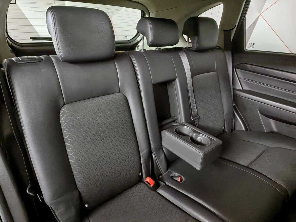 Chevrolet Captiva с пробегом — 2015 год. Фото: #12