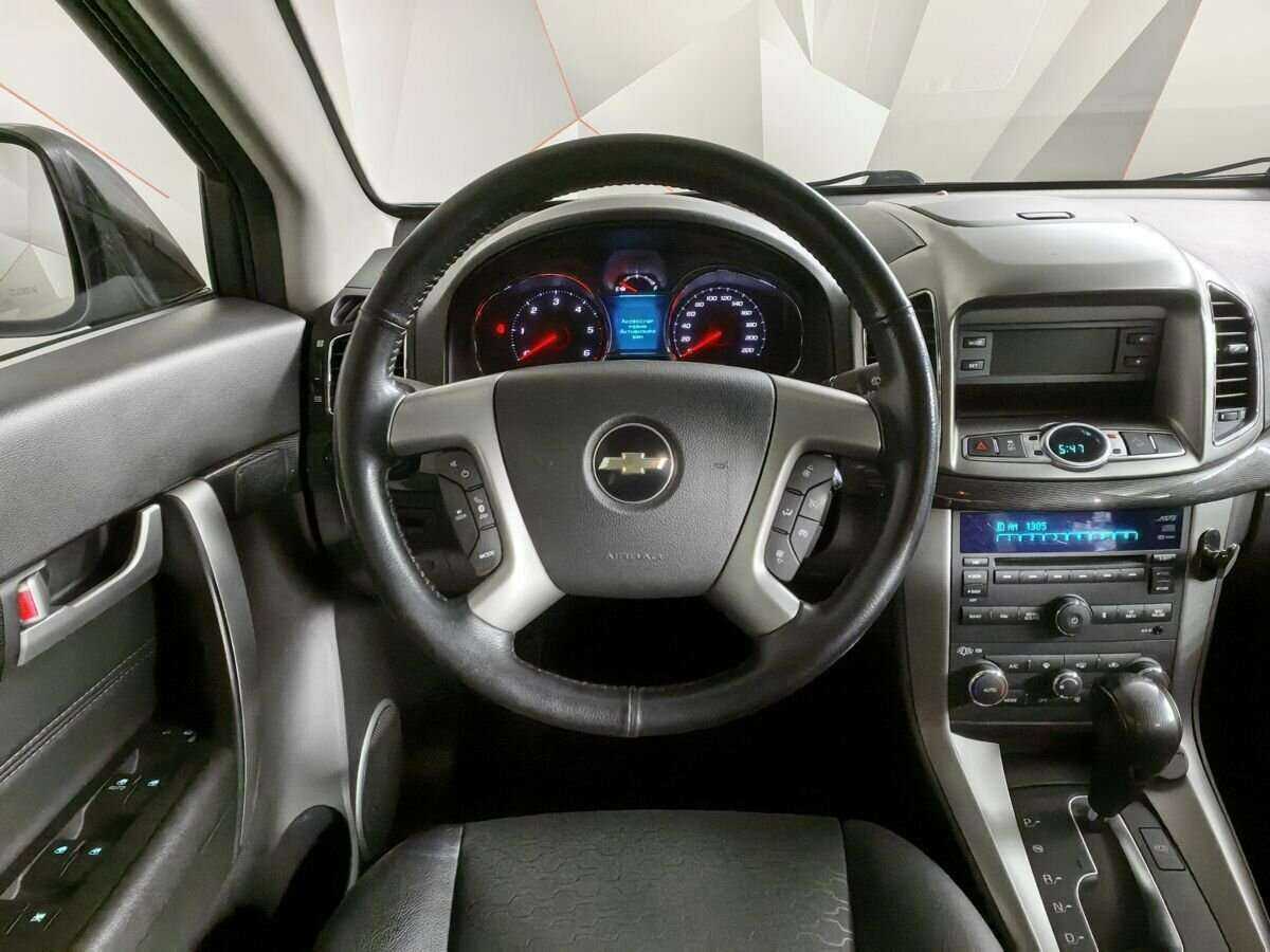 Chevrolet Captiva с пробегом — 2015 год. Фото: #14