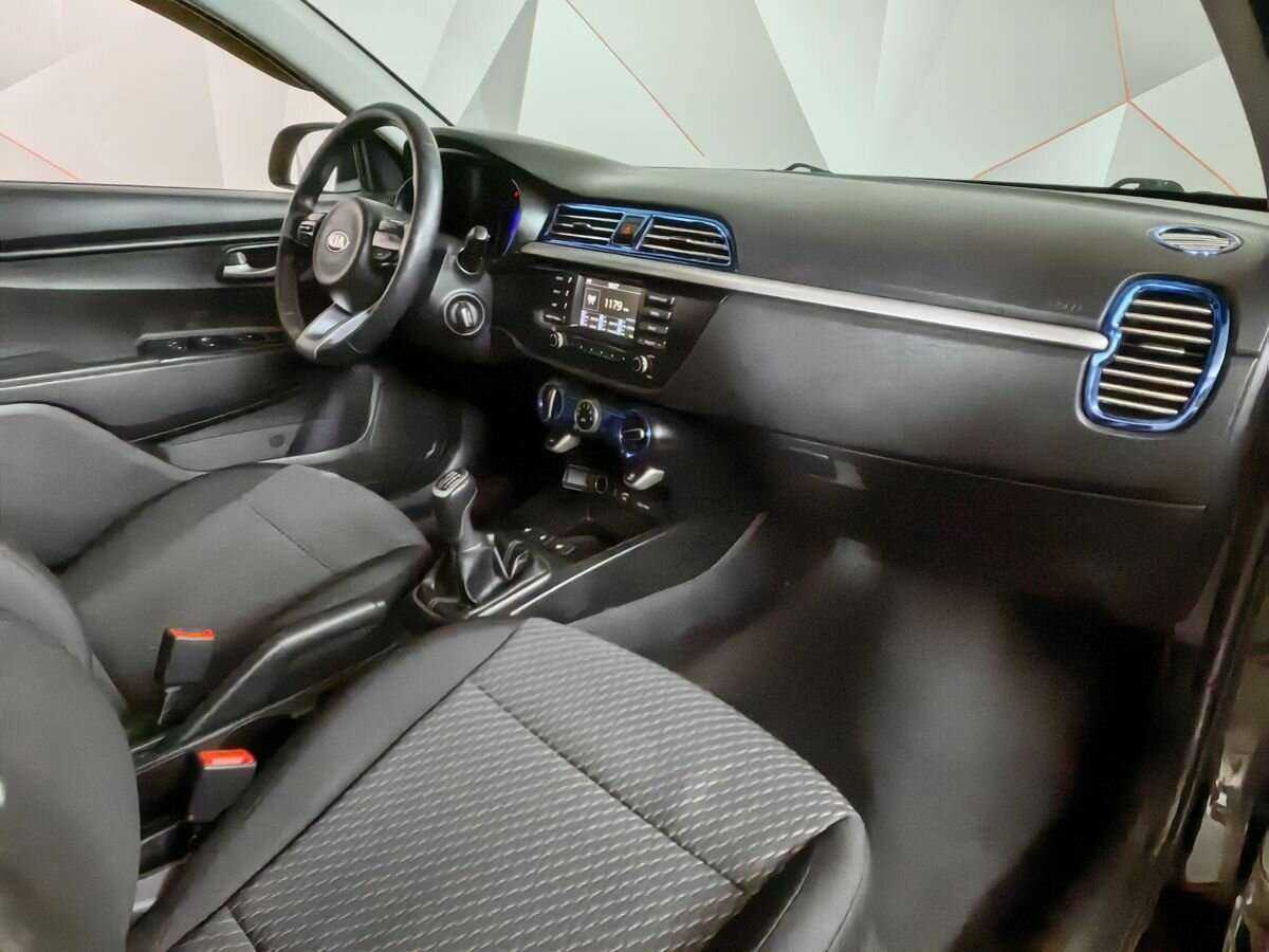 Kia Rio с пробегом — 2017 год. Фото: #8