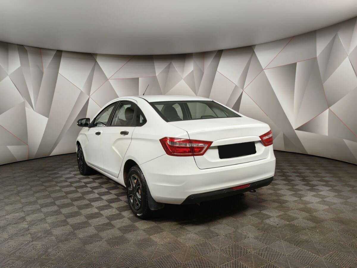 Lada (ВАЗ) Vesta с пробегом — 2018 год. Фото: #3