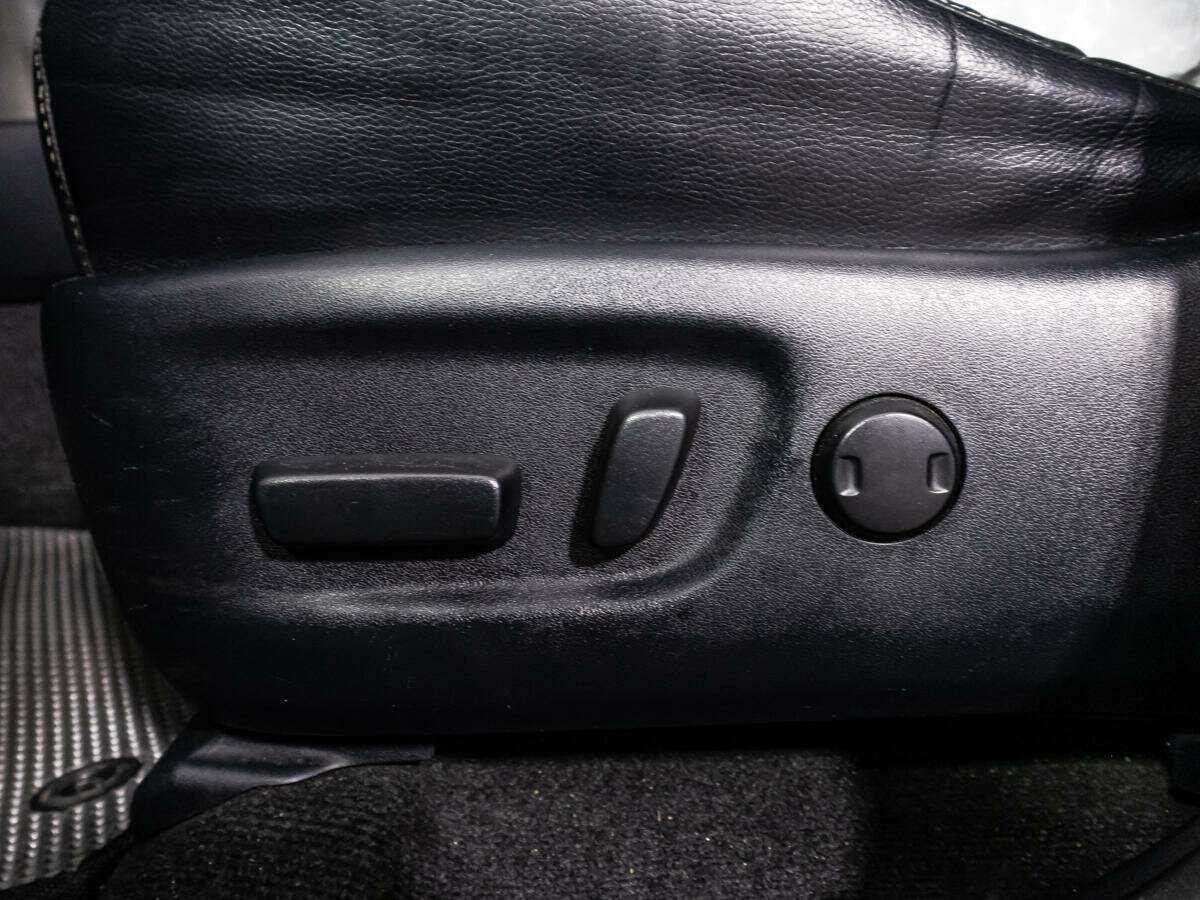 Toyota RAV4 с пробегом — 2016 год. Фото: #15