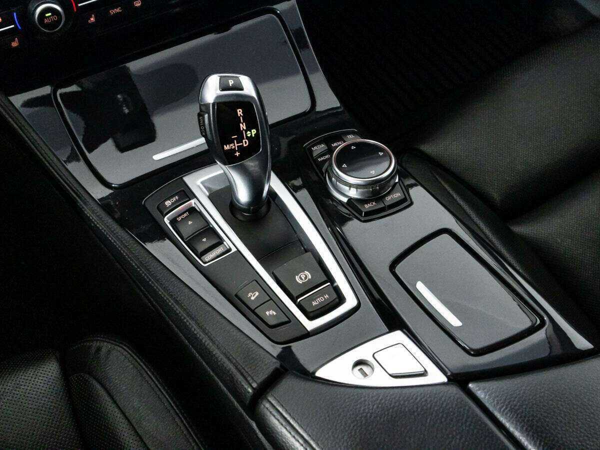 BMW 5 серии с пробегом — 2014 год. Фото: #17