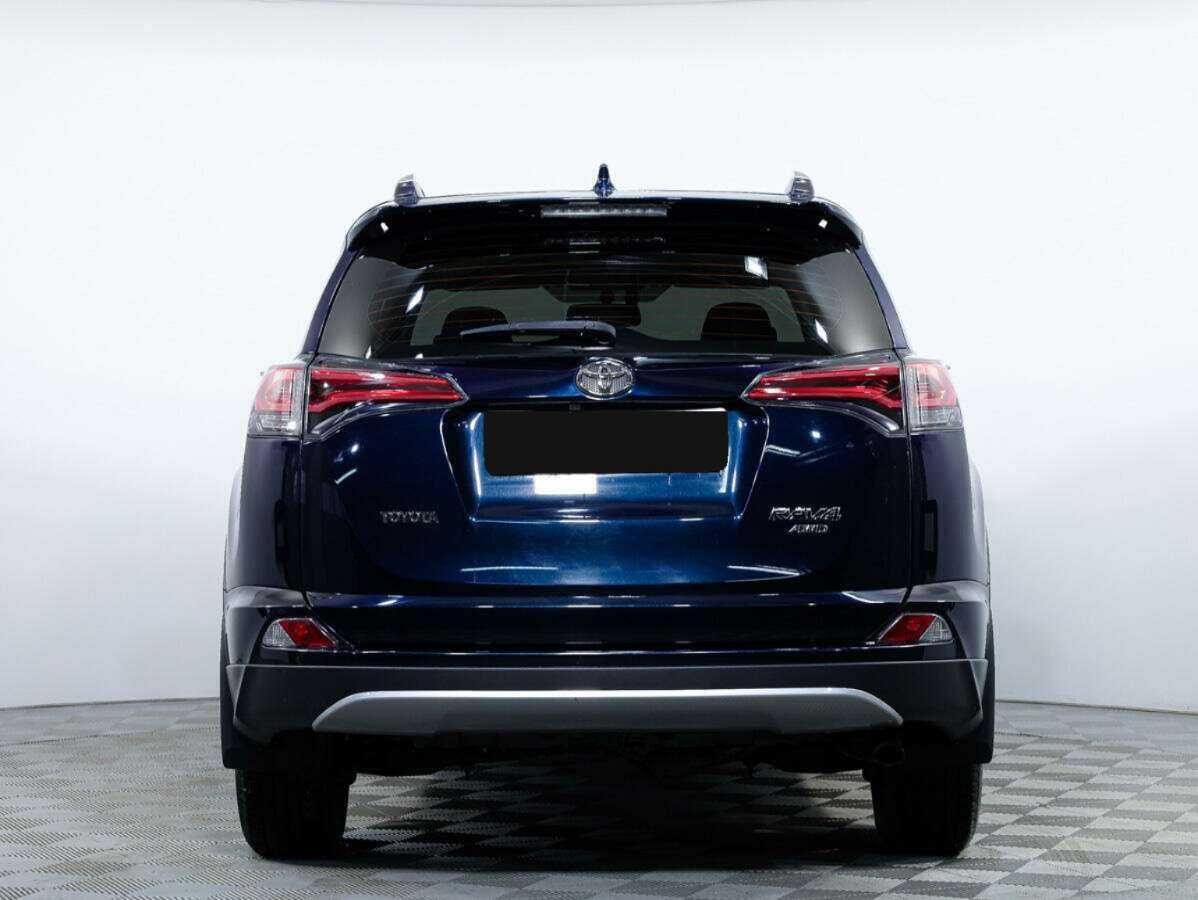 Toyota RAV4 с пробегом — 2019 год. Фото: #4
