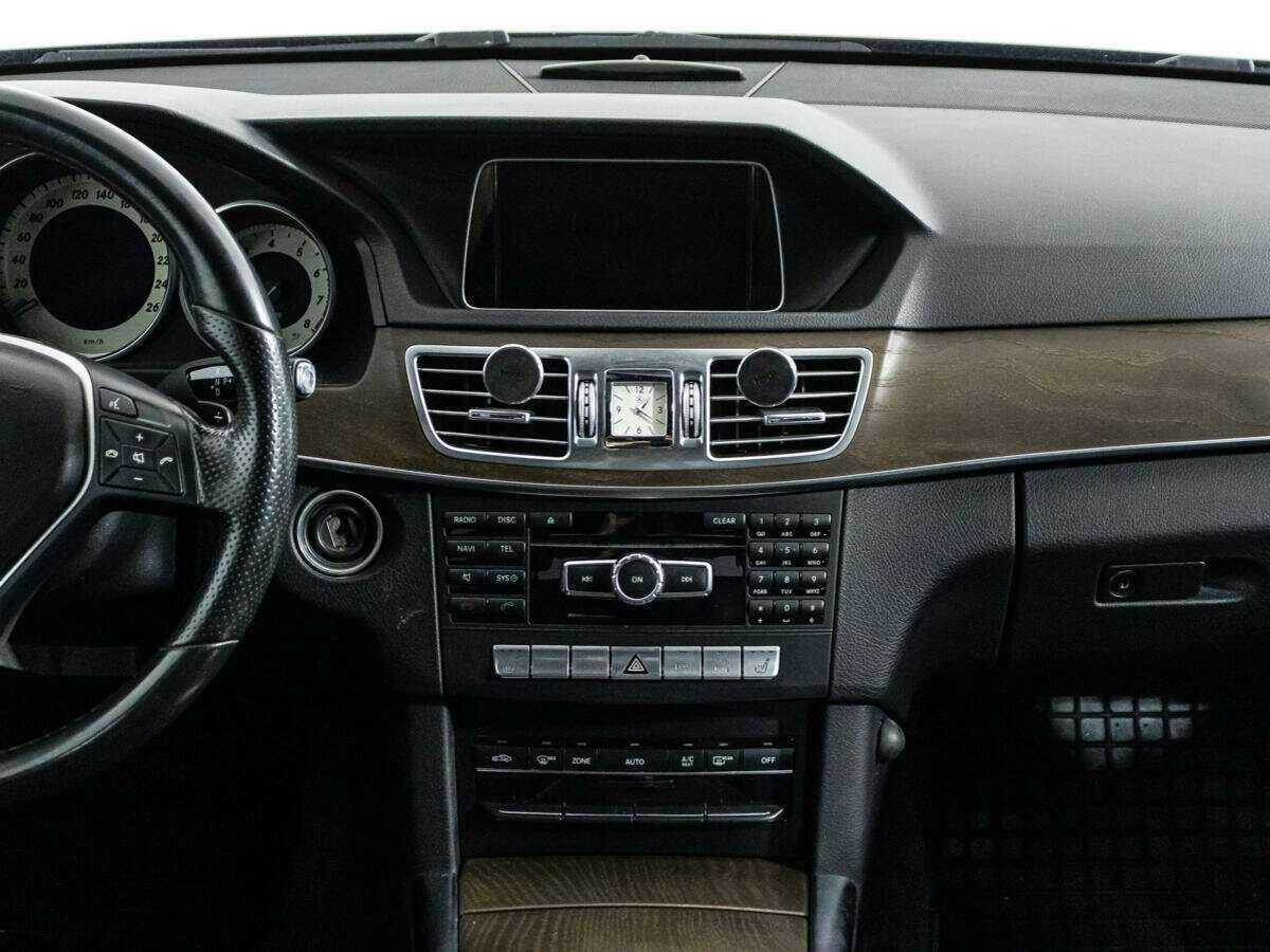 Mercedes-Benz E-Класс с пробегом — 2014 год. Фото: #13