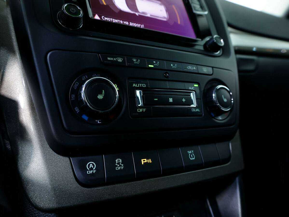 Skoda Yeti с пробегом — 2015 год. Фото: #13