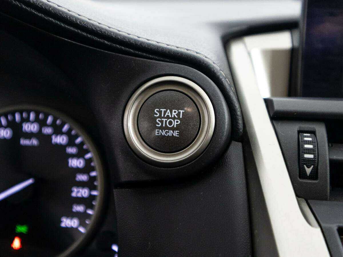 Lexus NX с пробегом — 2015 год. Фото: #20