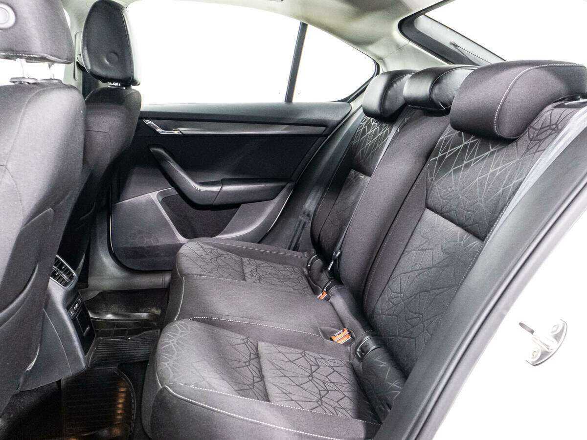 Skoda Octavia с пробегом — 2019 год. Фото: #9