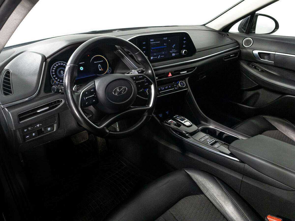 Hyundai Sonata с пробегом — 2020 год. Фото: #9