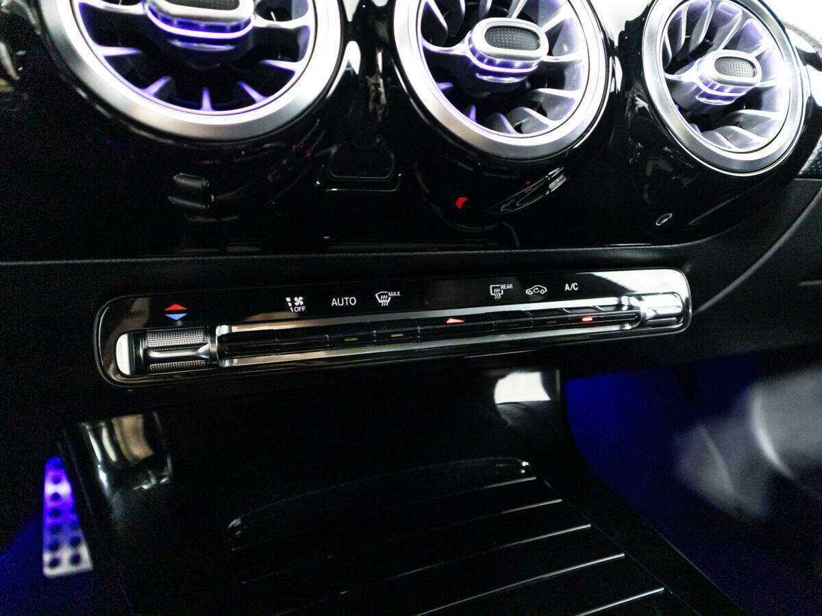 Mercedes-Benz CLA с пробегом — 2019 год. Фото: #14