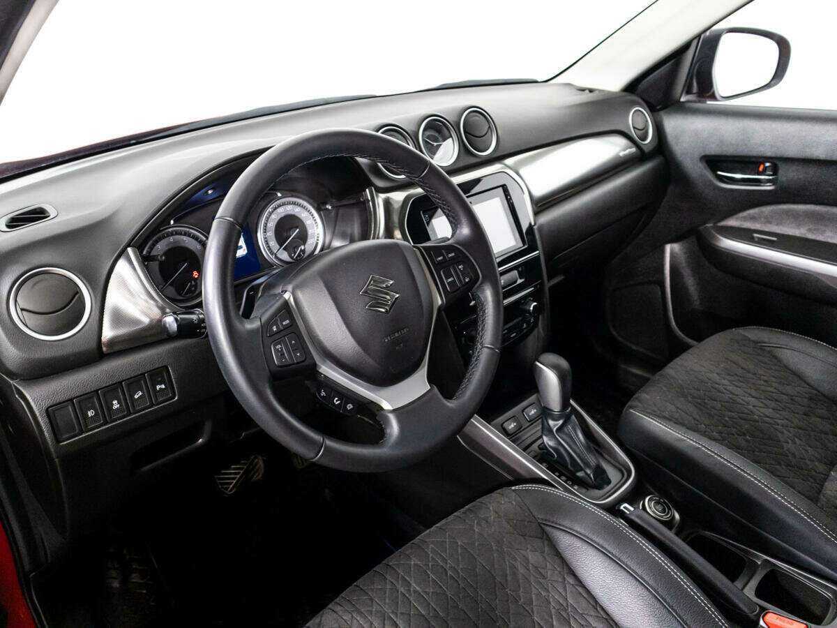 Suzuki Vitara с пробегом — 2021 год. Фото: #9