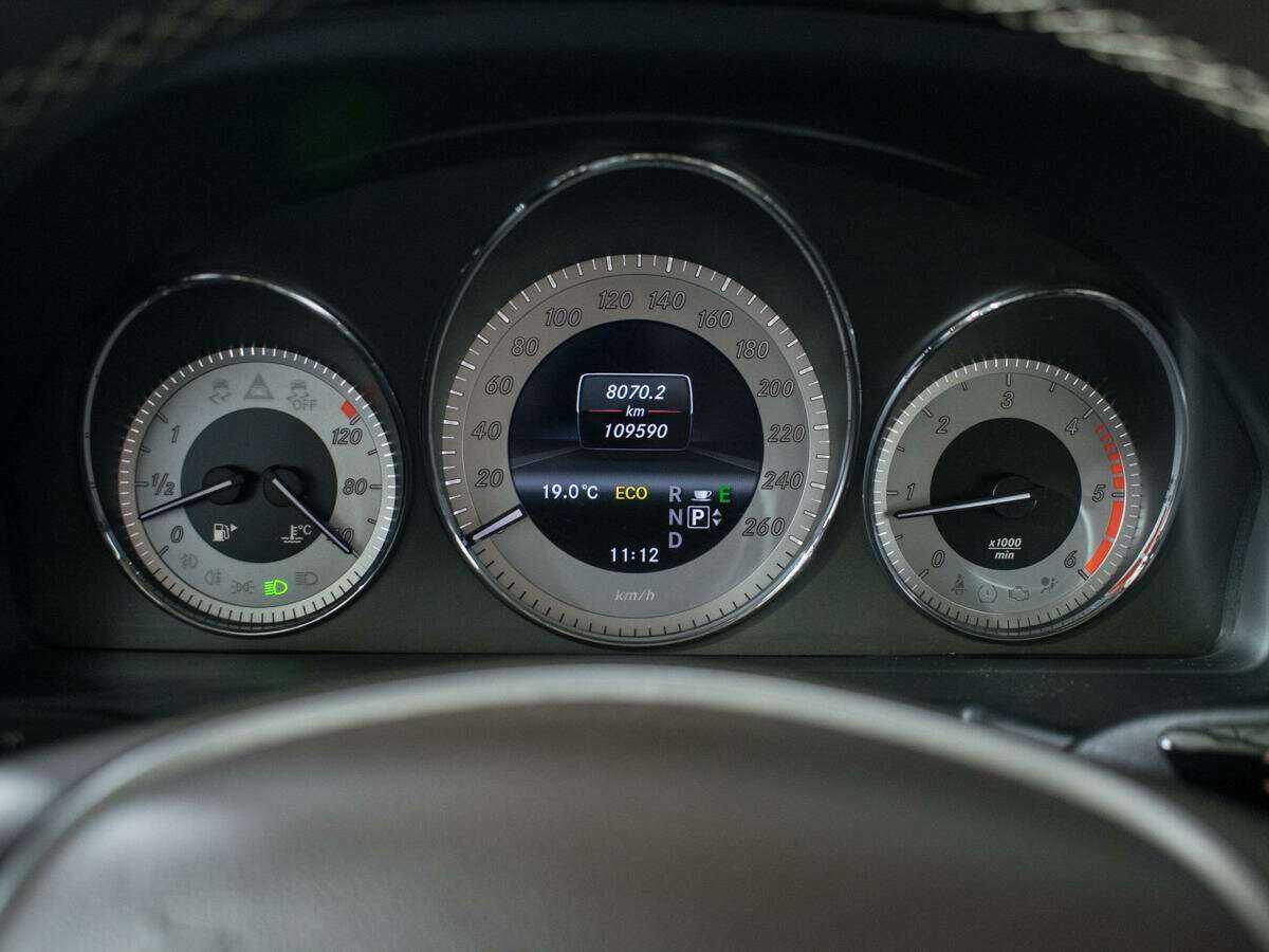 Mercedes-Benz GLK-Класс с пробегом — 2012 год. Фото: #10