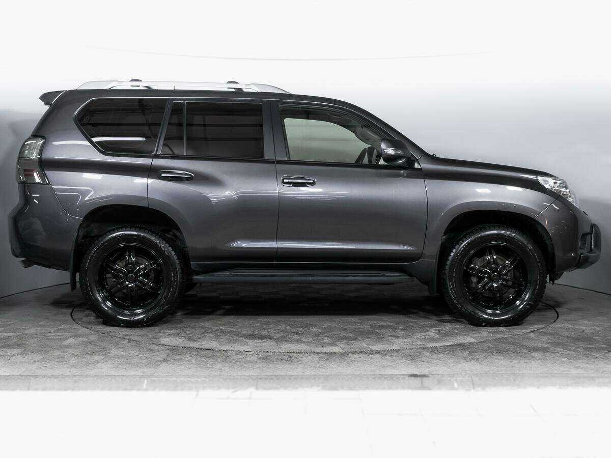 Toyota Land Cruiser Prado с пробегом — 2012 год. Фото: #3