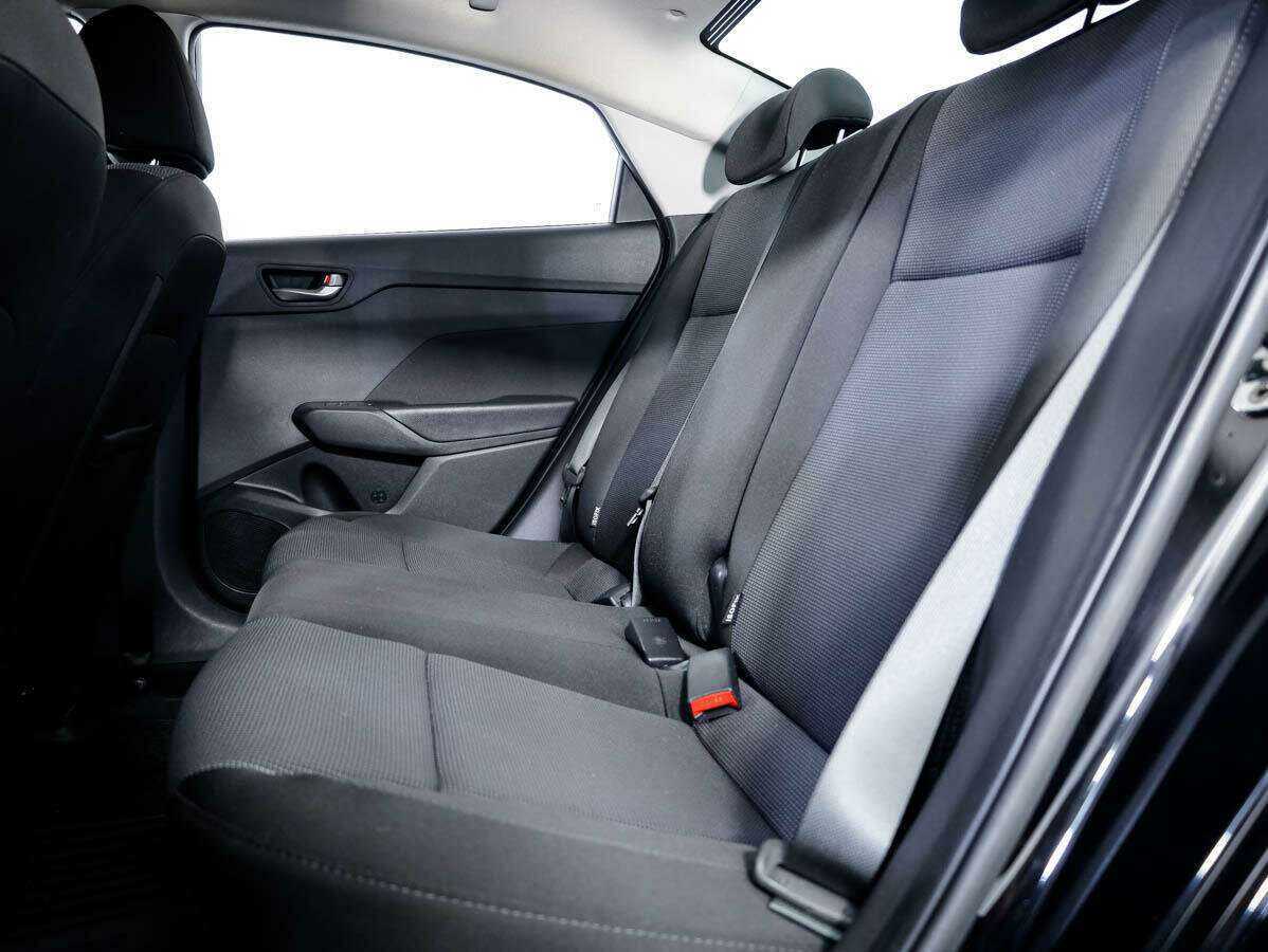 Hyundai Solaris с пробегом — 2018 год. Фото: #11