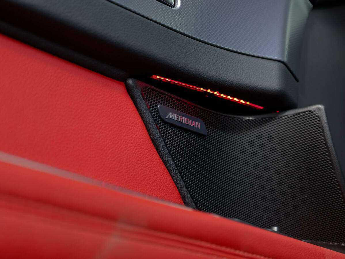 Jaguar XF с пробегом — 2017 год. Фото: #14