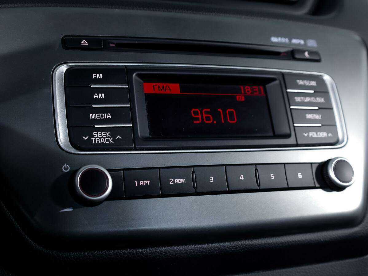 Kia Rio с пробегом — 2017 год. Фото: #14