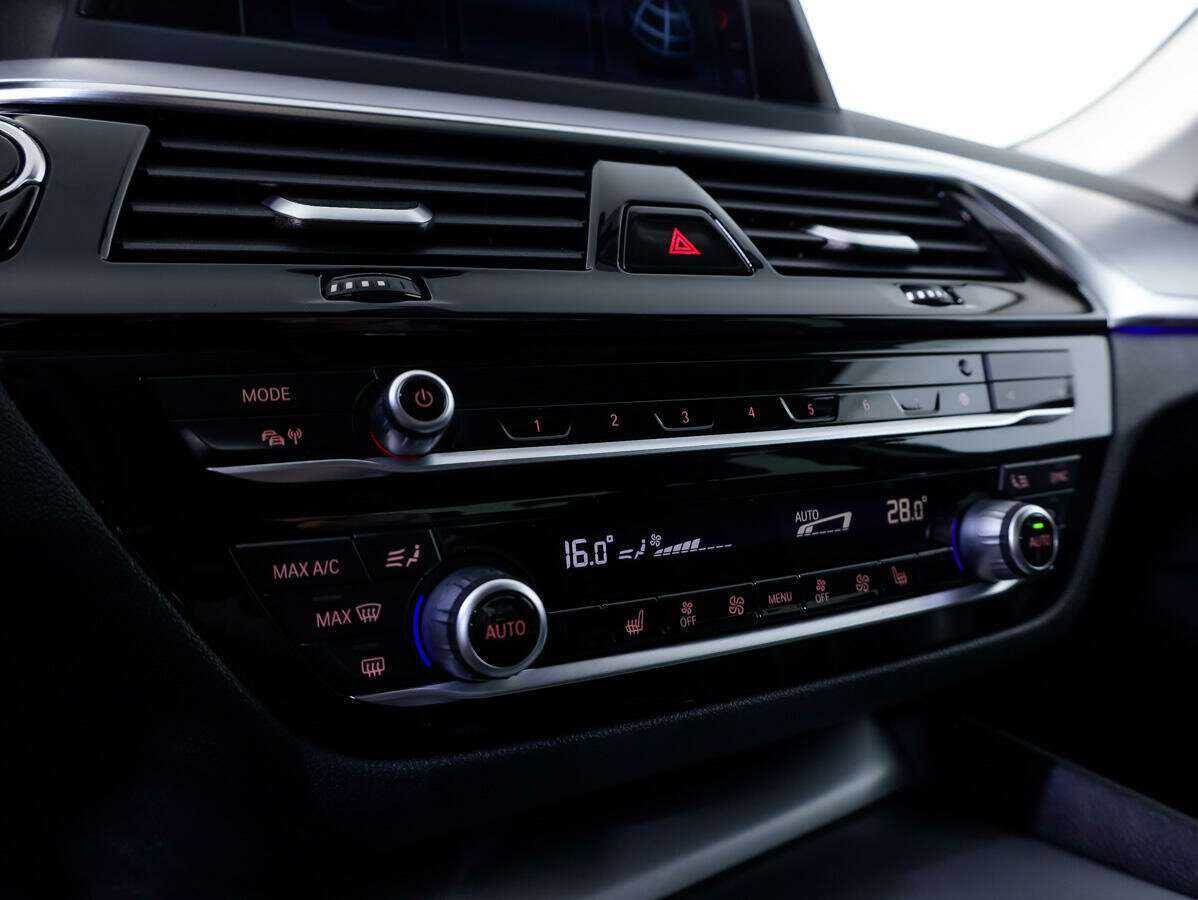 BMW 5 серии с пробегом — 2018 год. Фото: #15