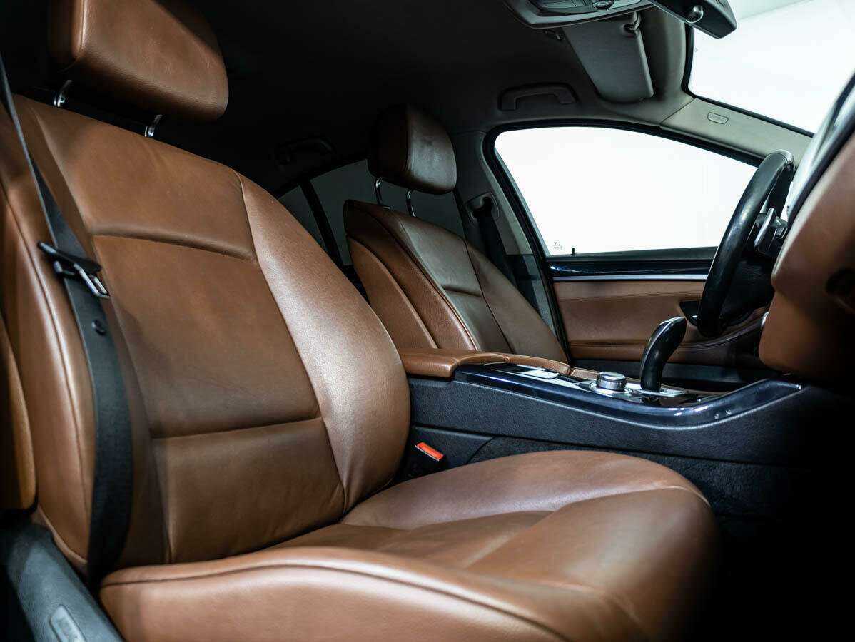 BMW 5 серии с пробегом — 2012 год. Фото: #10
