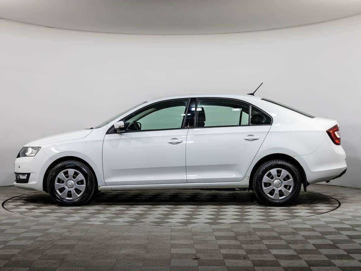 Skoda Rapid с пробегом — 2017 год. Фото: #6