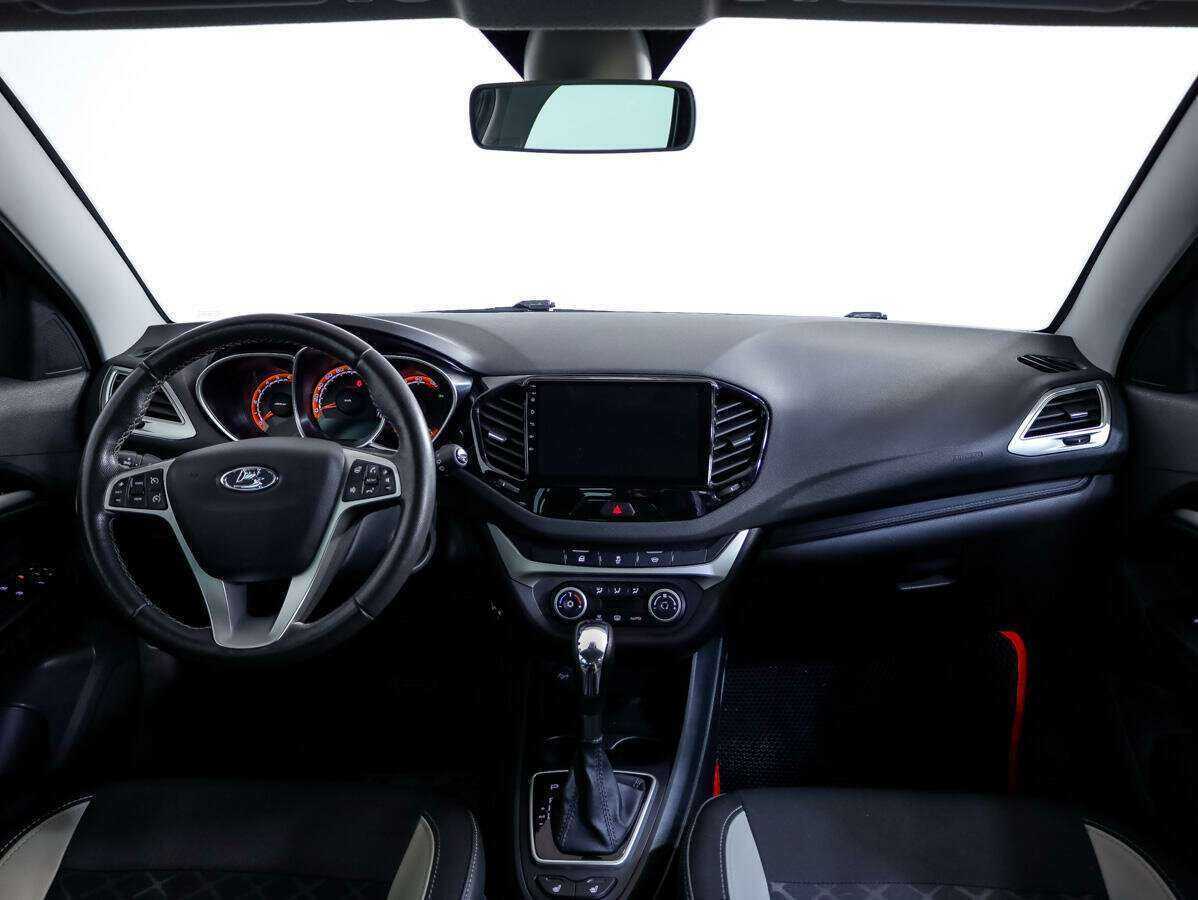 Lada (ВАЗ) Vesta с пробегом — 2020 год. Фото: #8