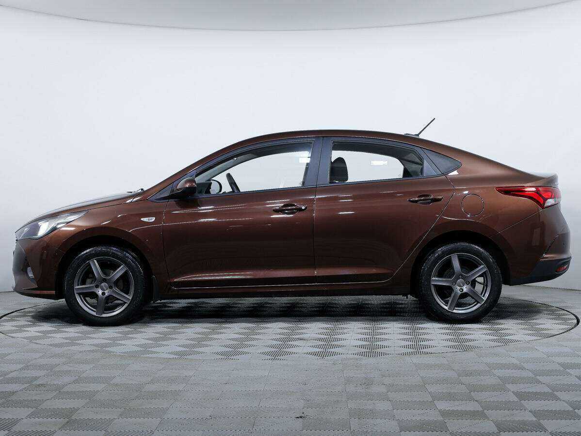 Hyundai Solaris с пробегом — 2021 год. Фото: #6