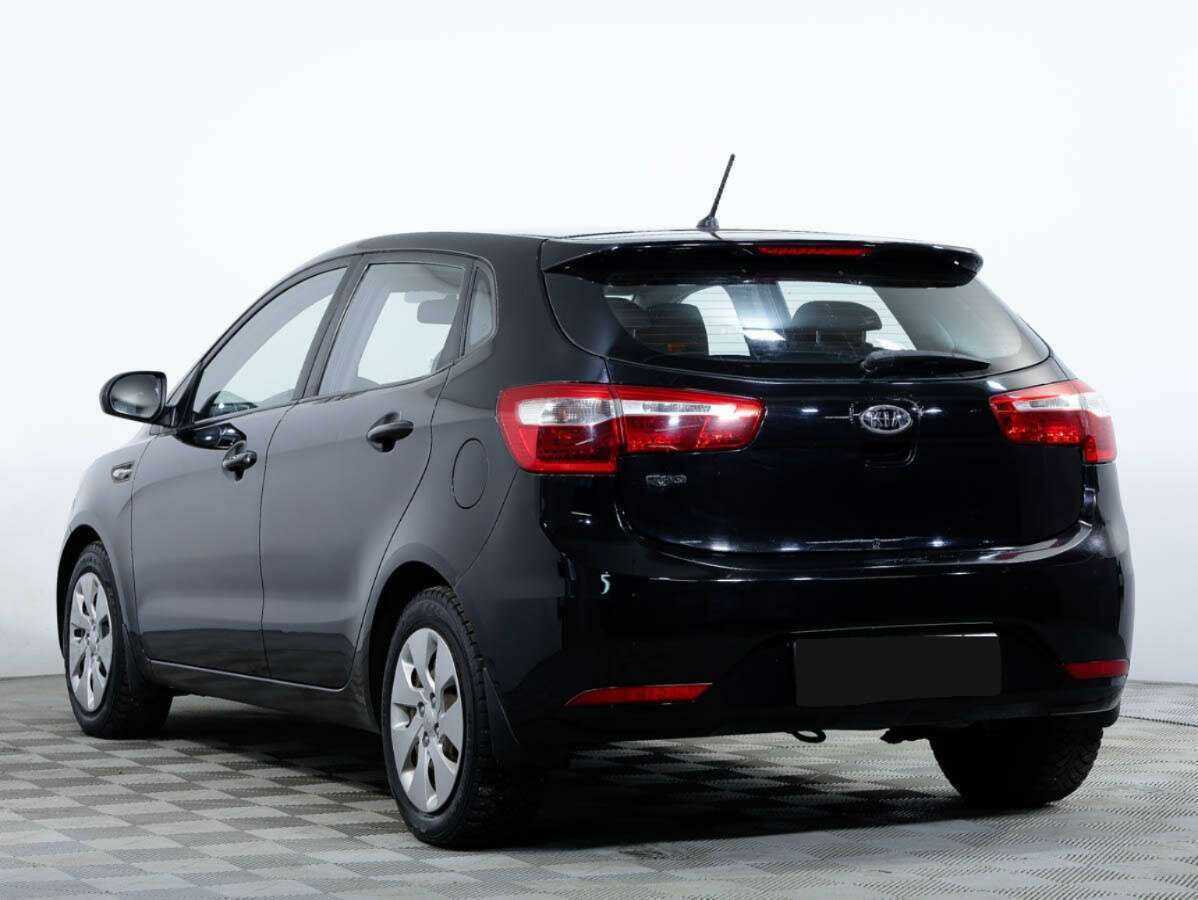 Kia Rio с пробегом — 2012 год. Фото: #5