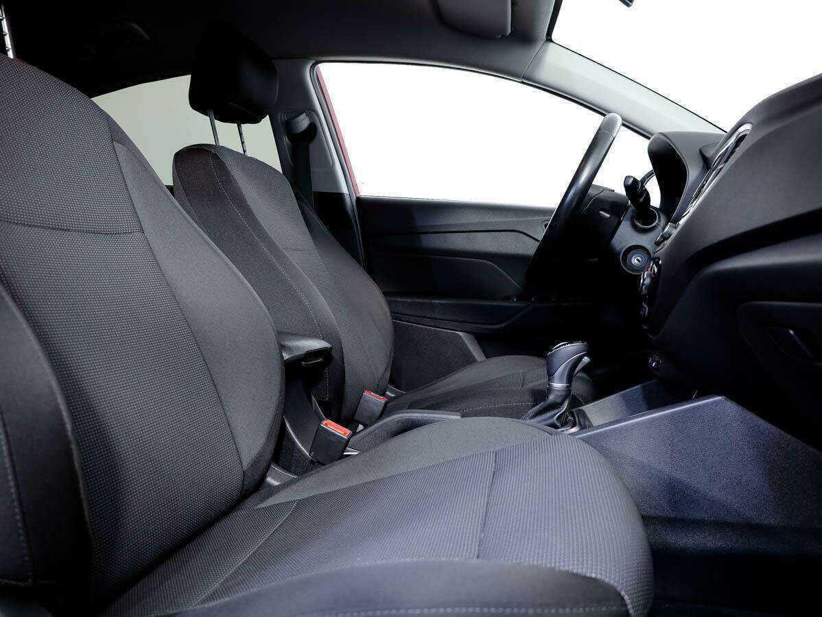 Hyundai Solaris с пробегом — 2017 год. Фото: #10