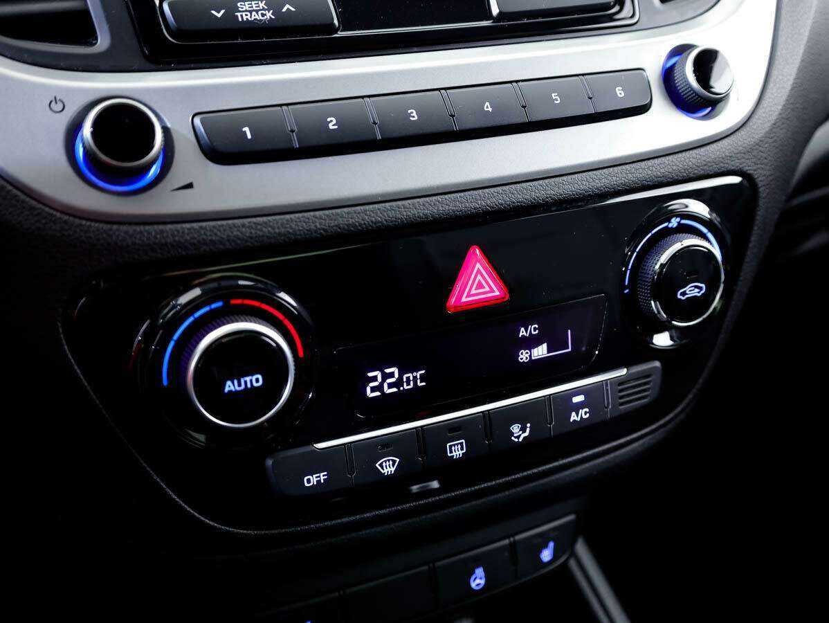 Hyundai Solaris с пробегом — 2017 год. Фото: #15