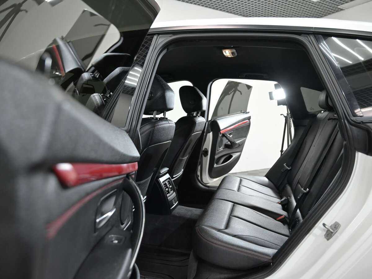 BMW 3 серии с пробегом — 2015 год. Фото: #5