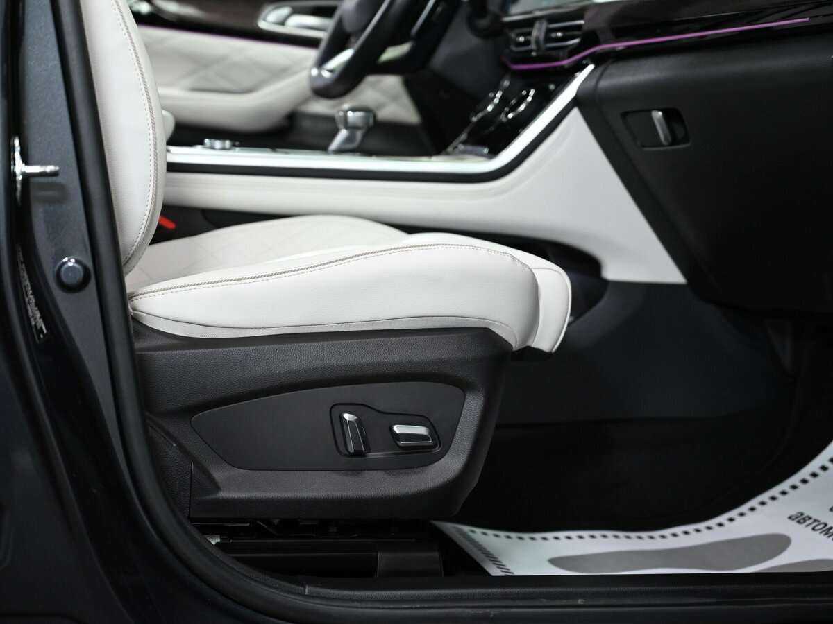 EXEED VX с пробегом — 2022 год. Фото: #12