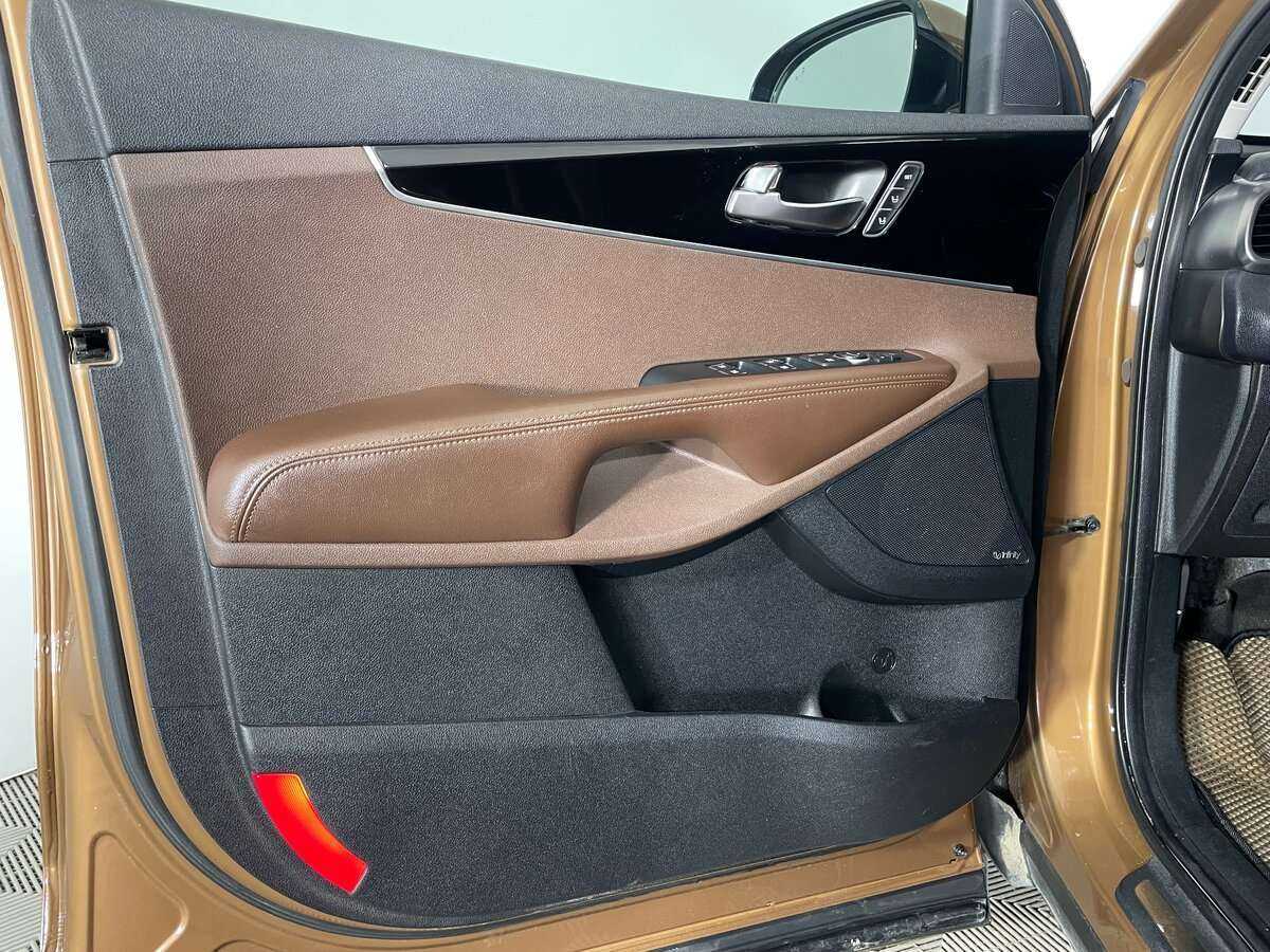 Kia Sorento с пробегом — 2016 год. Фото: #24
