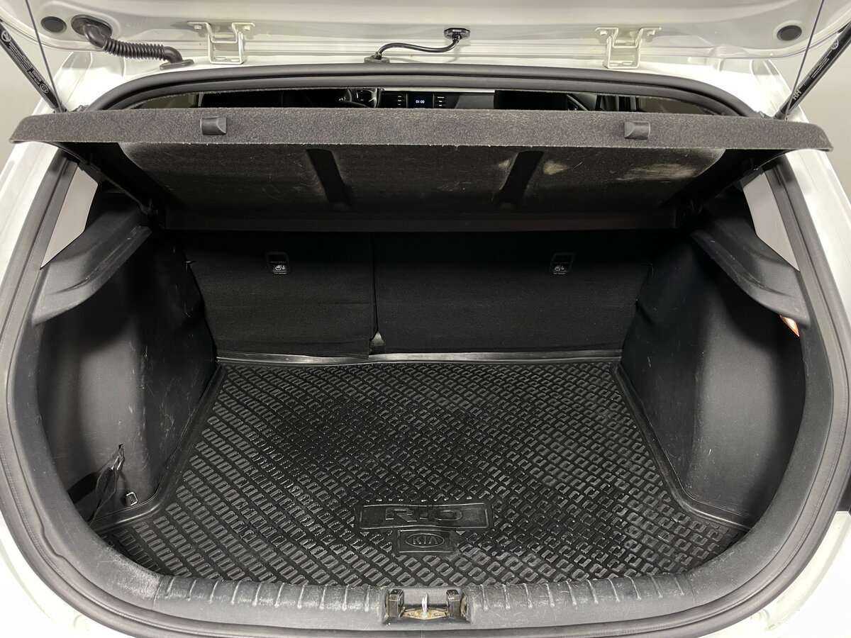 Kia Rio с пробегом — 2020 год. Фото: #6